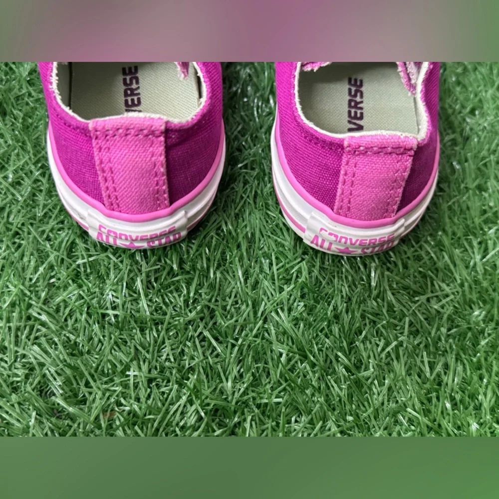Converse bright fuchsia